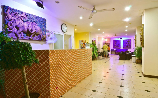 Square One Hotel Patong
