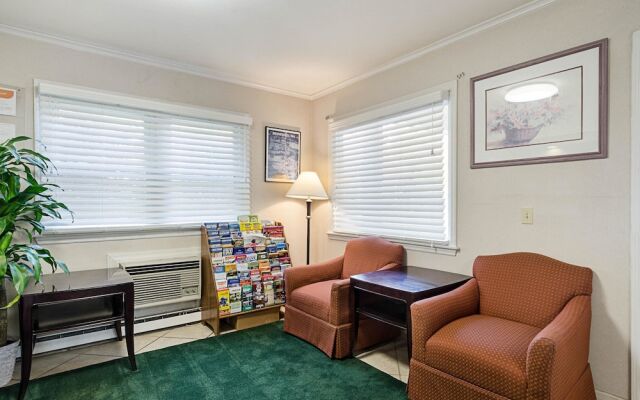Econo Lodge Sturbridge