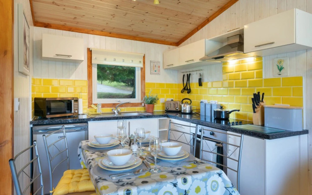 "catkin Lodge set in a Beautiful 24 Acre Woodland Holiday Park"