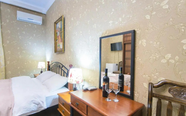 Terrace House Near Opera