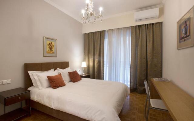 Apartment at Koukaki, 150m from the metro