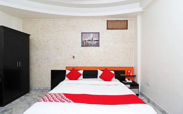Mannat Residency By OYO Rooms