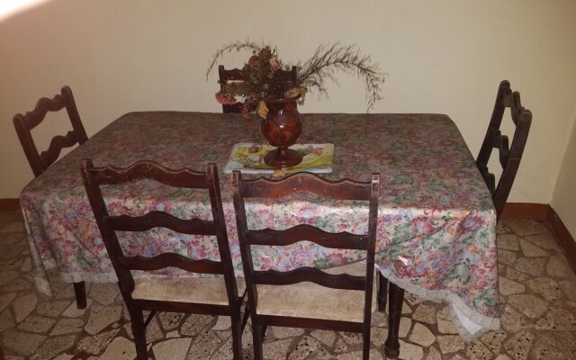 The Cozy Family Inn Guesthouse