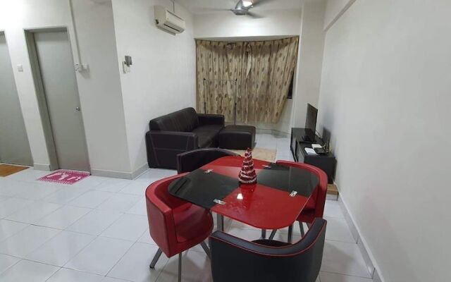 Cozy Homestay at Main Place