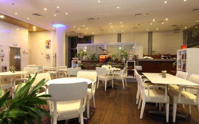 Poli Urban By Afi Hotels