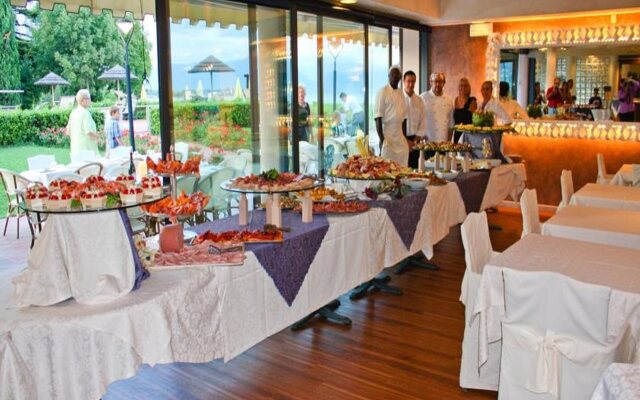 Yachting Hotel Mistral