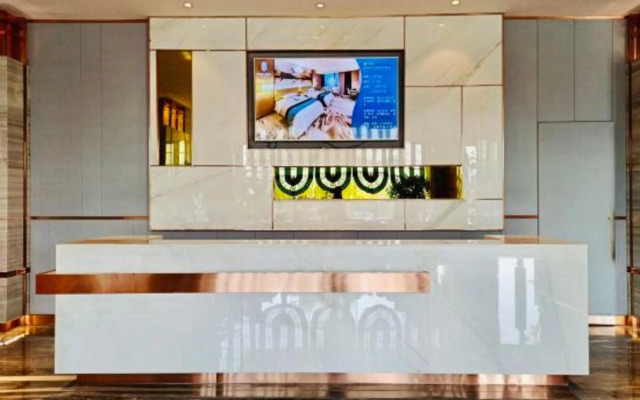 Zhong Rui Hotel