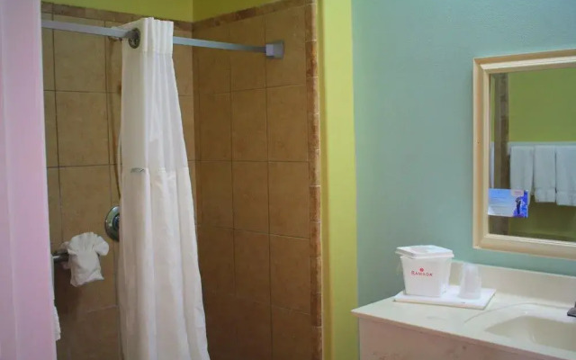 Ramada By Wyndham & Suites South Padre Island