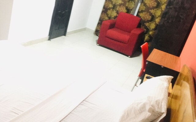 Thesyl Hotel