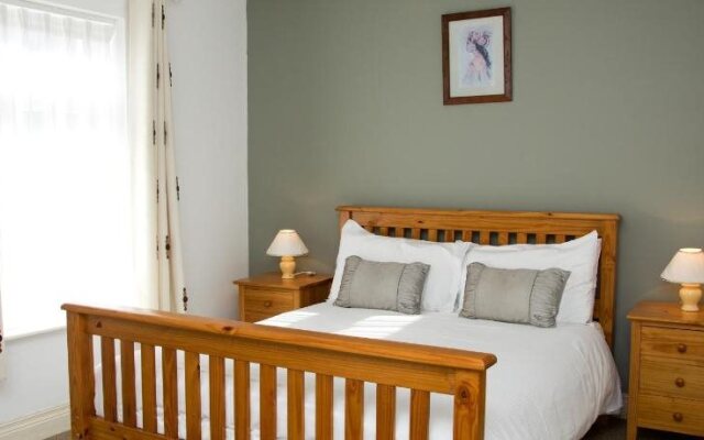 The Rose Garden Bed & Breakfast And Cafe
