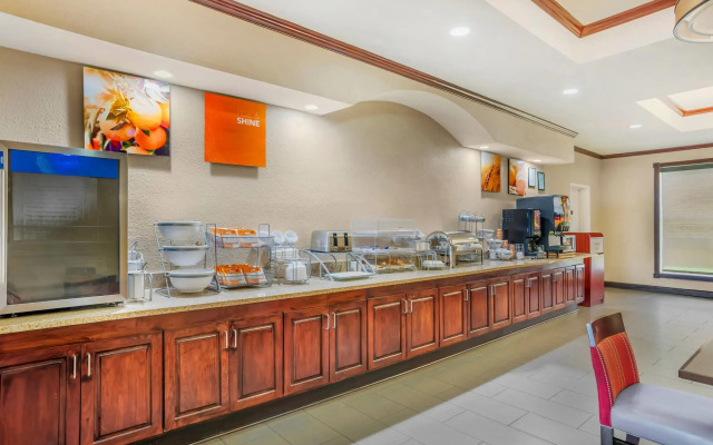 Comfort Suites Montgomery East Monticello Dr.