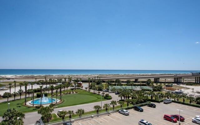 Crb0612 3 Bedroom Condo