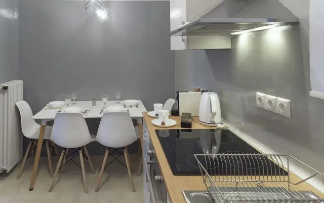 Penelope's Luxury Apartment