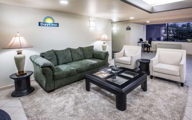 Days Inn by Wyndham Midland
