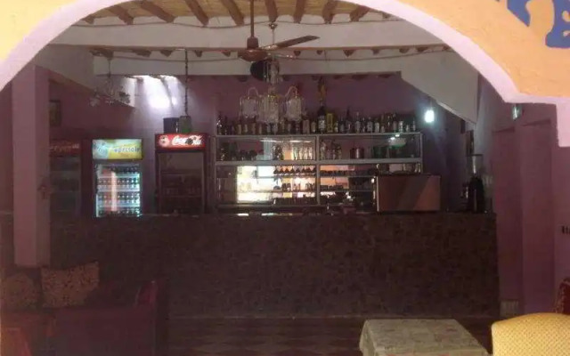 Auberge Kasbah Meteorites
