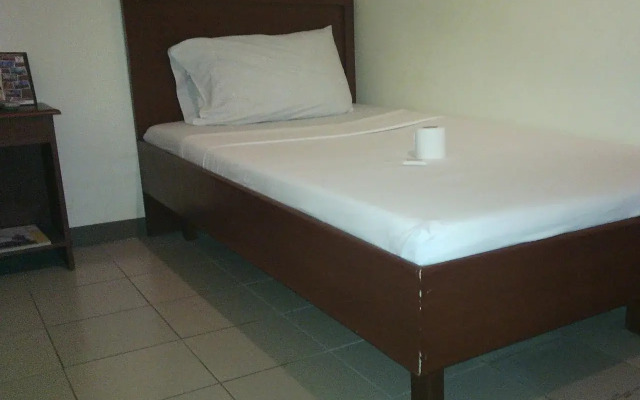 Blue Velvet Hotel & Cafe