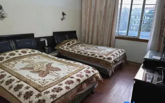 Rongxing Hotel