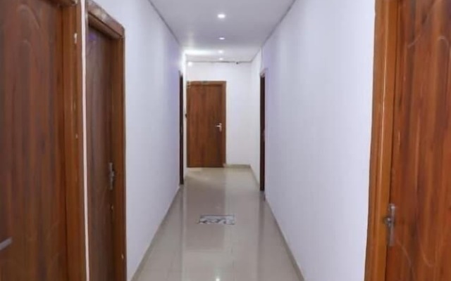 Hotel Axiom Prime