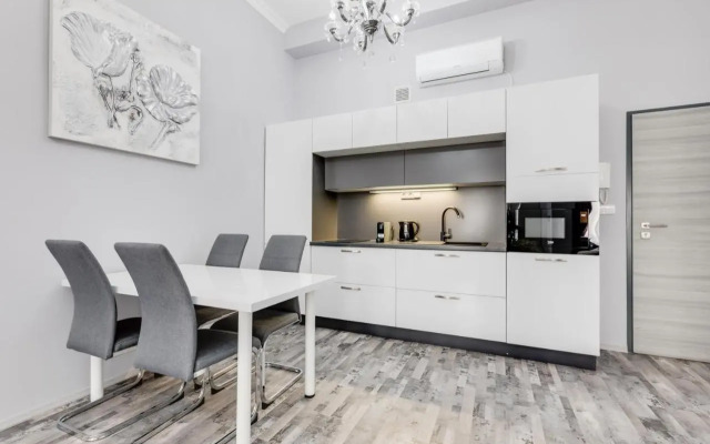 Apartment Thunovská 10