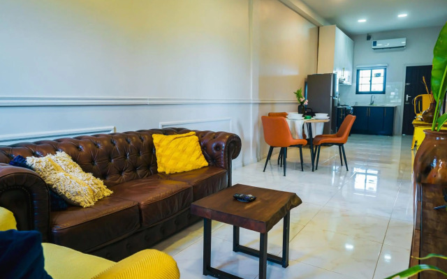 Cozy and quirky Wolf Apartment