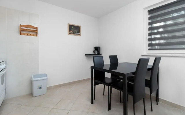 Awesome Home in Dramalj With Wifi and 2 Bedrooms