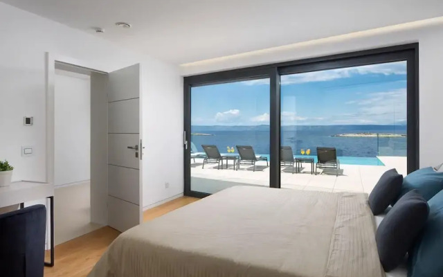 Luxury Villa Palma de Korkyra with Pool