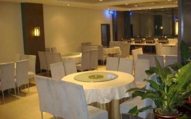 East Milan Hotel Zhengzhou