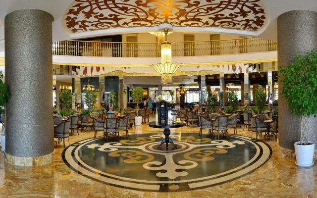 Side Crown Palace Ultra All Inclusive
