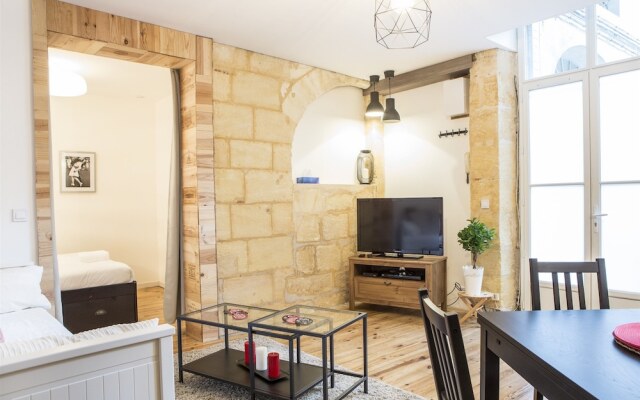 Appartement une chambre Cheverus 36