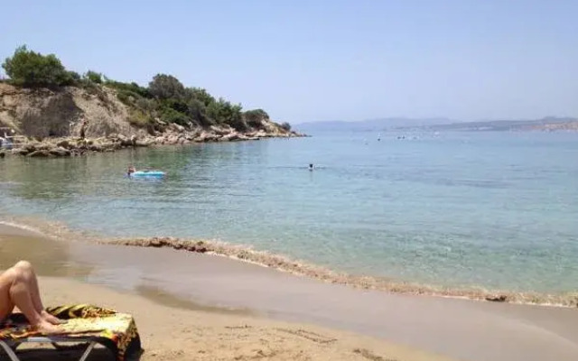 George Beach Studios & Villas