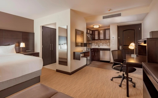 Staybridge Suites Silao by IHG