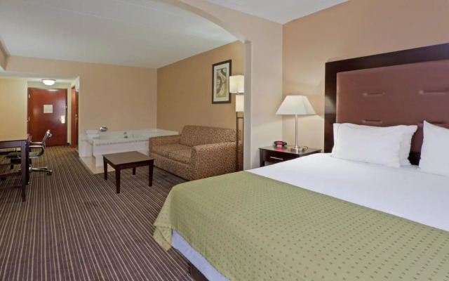 Holiday Inn Express Suites Charleston, An Ihg Hotel