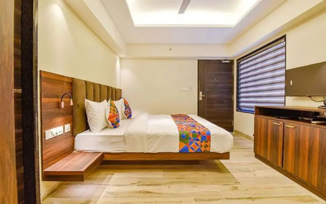 Fabhotel Prime Pink City Park