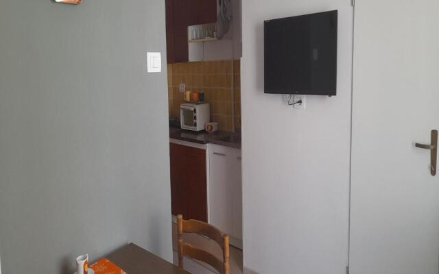 Apartment Central Location