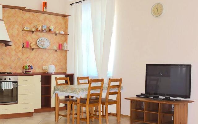 Alpha Apartments Krasniy Put'