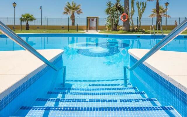 Livingtarifa - Apartamento piscina frente mar