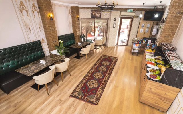 Kupa Pension Old City