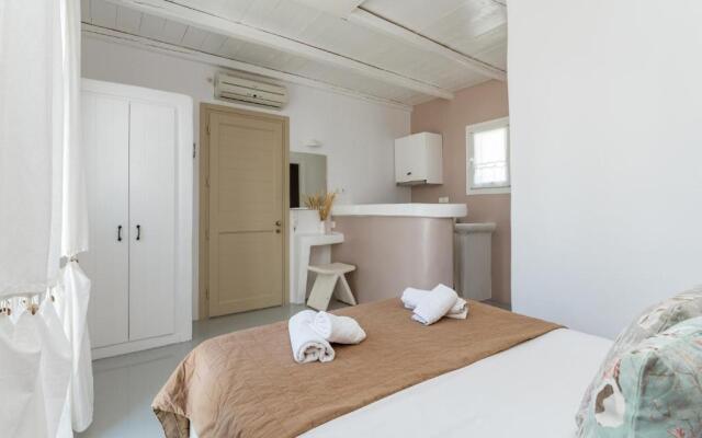 Ninemia Suites Tinos Superior 101