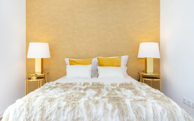 Golden Premium Apartment