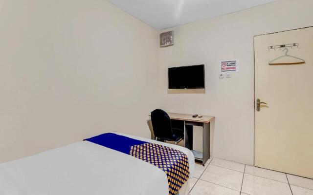 SPOT ON 90148 Gosepa Mayjend Sungkono