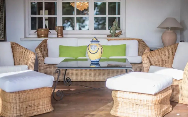 Gallery Villa 650M from the Beach (R81)