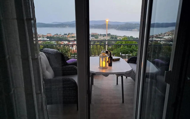Apartment Mira
