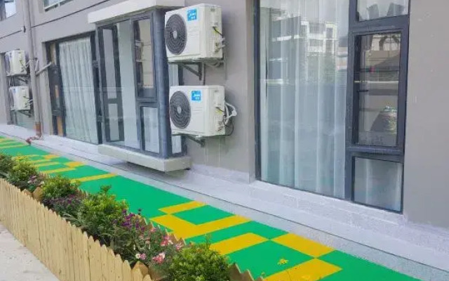 Shiyou Theme Smart Apartment (Dali Railway Station)