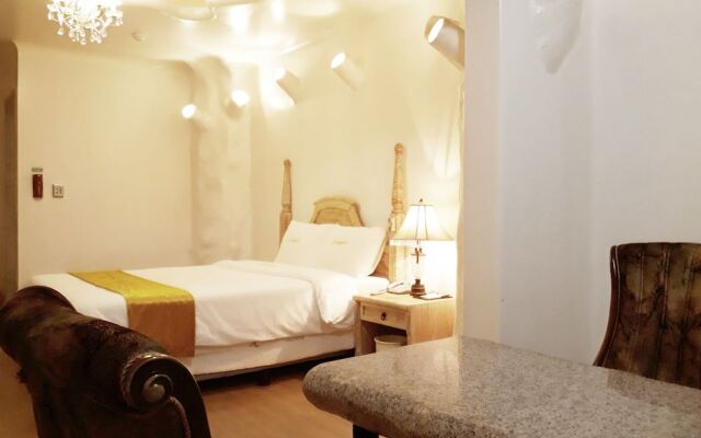 Newvera Hotel