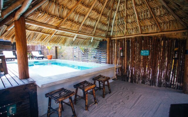 Caribbean Beach Cabanas - A PUR Hotel