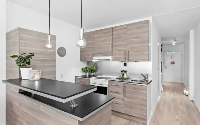 Stayplus Studio W/Balcony- Hip Area