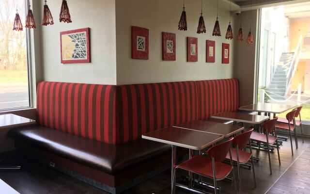 Ramada Rockville Centre