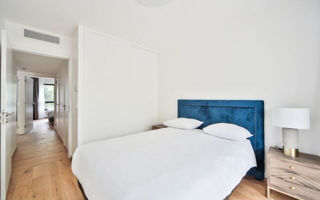 Blue Night International 69