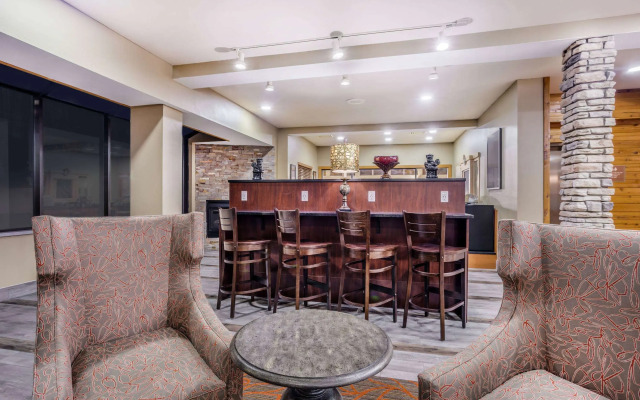 Comfort Inn & Suites