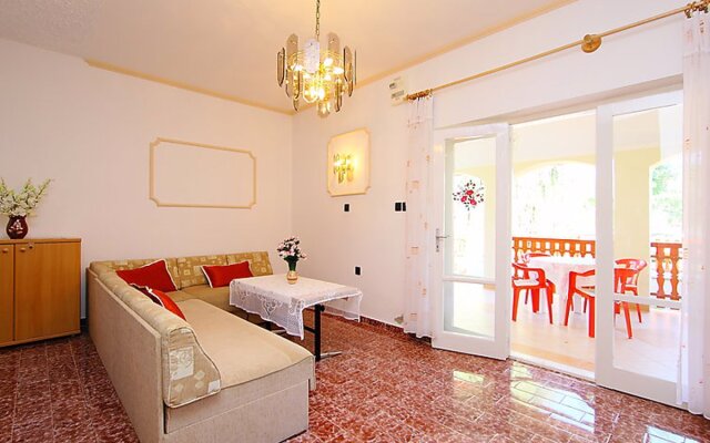 House Daisy 2 Balatonmariafurdo
